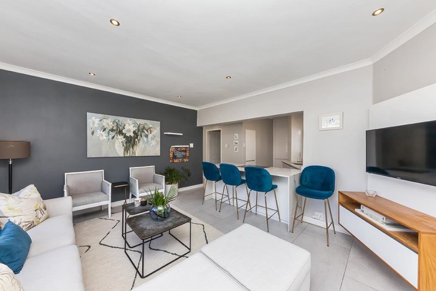 To Let 1 Bedroom Property for Rent in Sea Point Western Cape